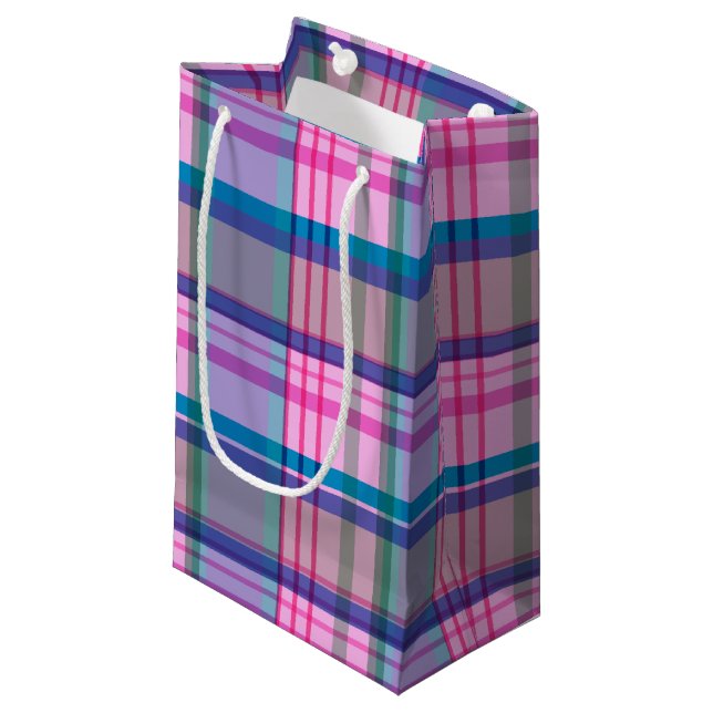 Petit Sac Cadeau Cute Preppy Retro Plaid Motif en rose et bleu (Devant Angle)