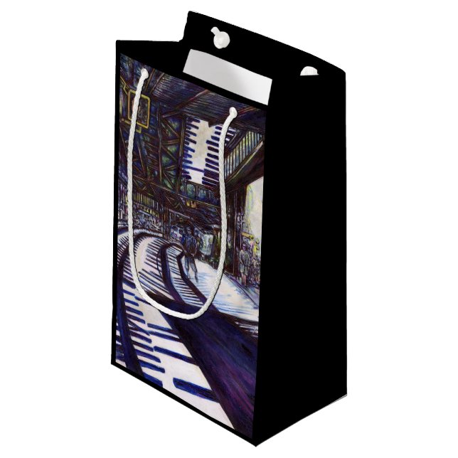 Petit Sac Cadeau Dusting the Piano (Devant Angle)