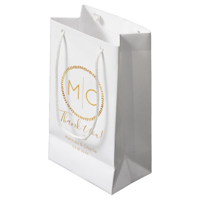 Petit Sac Cadeau Élégant or Rustique Wreath Monogram Mariage (Devant Angle)