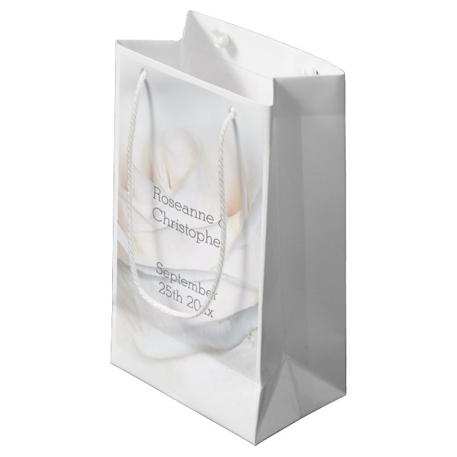 Petit Sac Cadeau Mariage de design Rose blanche (Devant Angle)