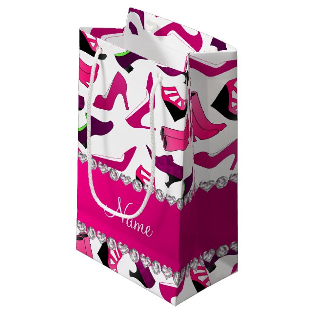 Petit Sac Cadeau Motif rose nommé des chaussures de femmes blanches (Devant Angle)