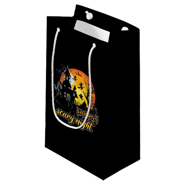 Petit Sac Cadeau Nuit d'Halloween effrayant (Devant Angle)