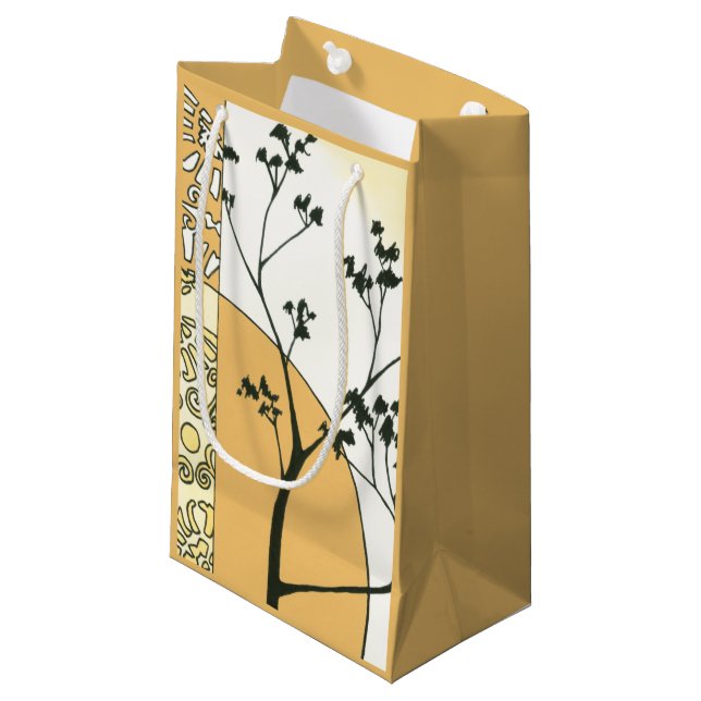 Petit Sac Cadeau Silhouette de l'arbre écarse par Megan Meagher (Devant Angle)