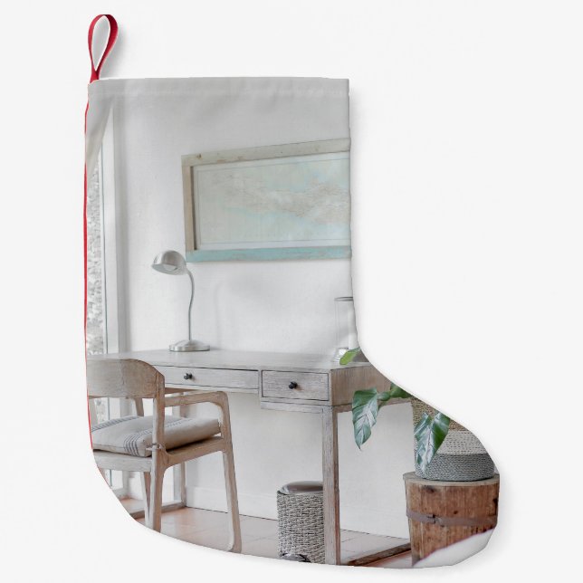 PETITE CHAUSSETTE DE NOËL BUREAU VIDE PRÈS DU RIDEAU (Devant)
