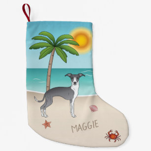 Petite Chaussette De Noël Chien Blanc Et Bleu À L'Iggy Sur Une Plage Tropica