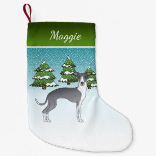 Petite Chaussette De Noël Gris Italien Bleu Et Blanc En Forêt D'Hiver