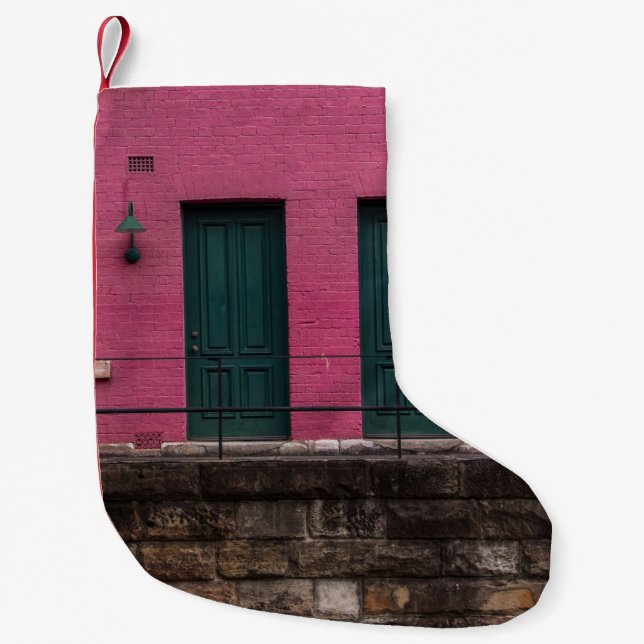 PETITE CHAUSSETTE DE NOËL MAISON ROSE AVEC DEUX PORTES (Devant)