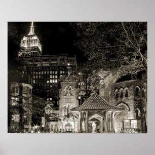 PETITE ÉGLISE GRANDE VILLE Affiche (Matte)