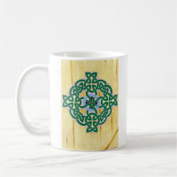 Petite tasse (combinée) de croix celtique (gauche)