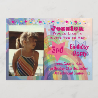 Petites filles arc-en-ciel Invitations d'anniversa