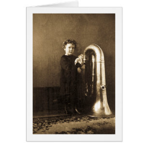 Peu de fille de tuba