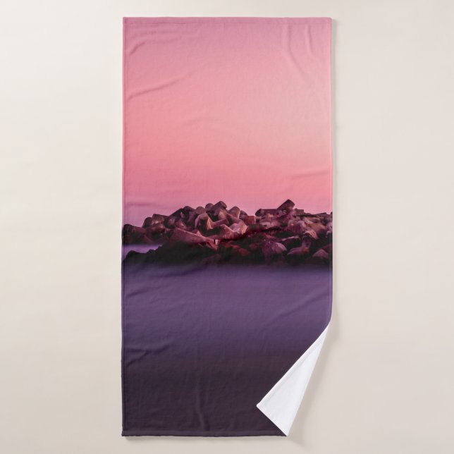 PHARE BLANCHE SUR LA MER ROCHEUSE (Serviette de bain)