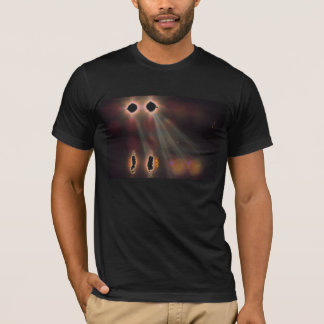 Phares dans le T-shirt des hommes foncés