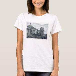 Philipp Scheidemann (1865-1939) gives an address f T-Shirt