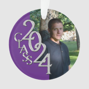 Photo 2024 de la graduation en violet et en argent