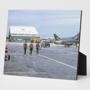 Photo Base aérienne Tuy Hoa Vietnam 1969 Plaque