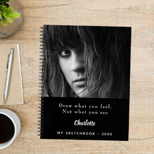 Photo de carnet de croquis noir blanc citation ins