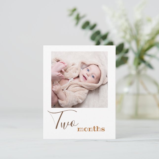 Photo de deux mois Carte Bannière Anniversaire (Debout devant)