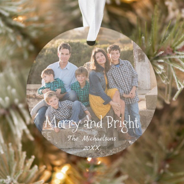Photo de famille joyeuse et brillante (Arbre)