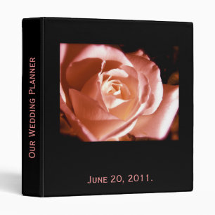 Photo de wedding planner et classeur roses de