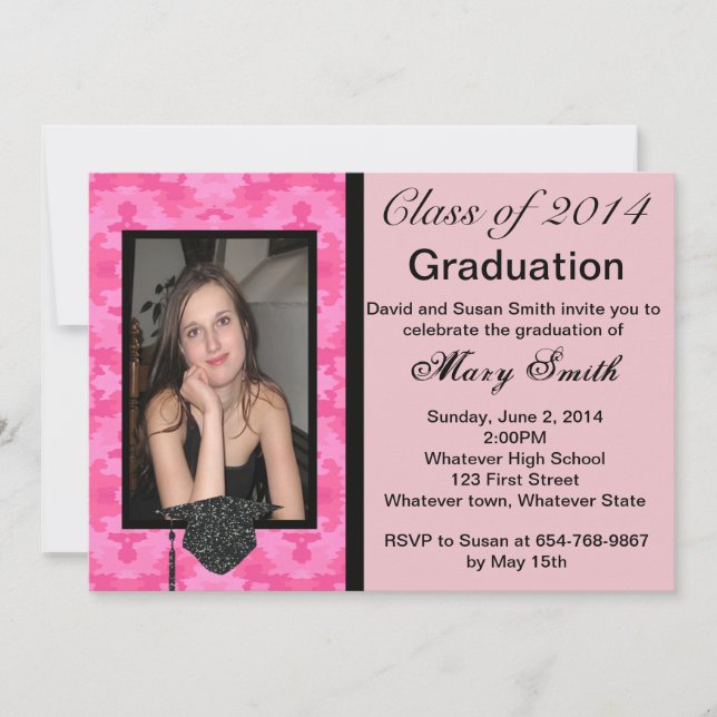 Photo Hot Pink Camouflage Graduation Invitation (Devant)