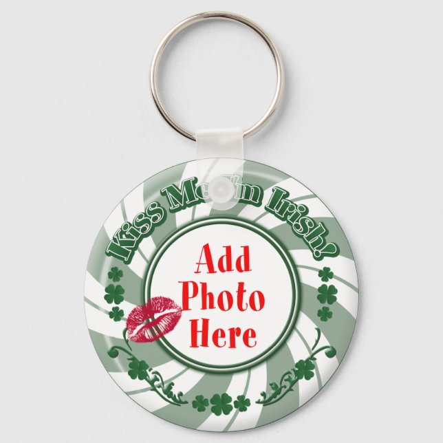 PHOTO Kiss Me I'm Irish  Green Striped Circle Kiss Keychain (Front)
