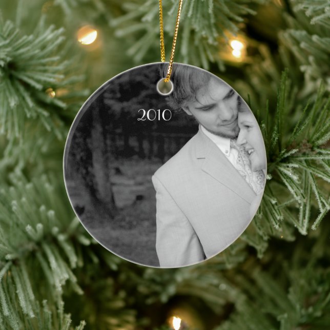 Photo Musical Black Strawberry Chandelier Ceramic Ornament (Tree)