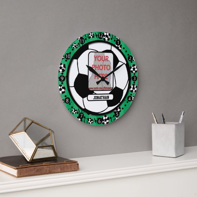 Photo personnalisée et nom Soccer horloge murale (Bureau)