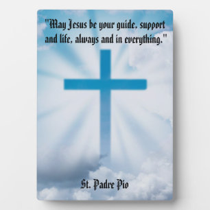 Photo Plaque à croix dans le ciel avec l'Easel