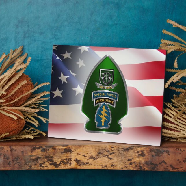 Photo Plaque du 10e Groupe des forces spéciales (AIRBORN (Côté)