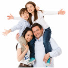 Sculptures de photos familiales découpées