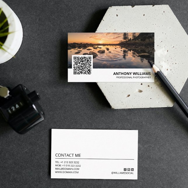 Photographe moderne de code QR Carte de visite (Créateur téléchargé)