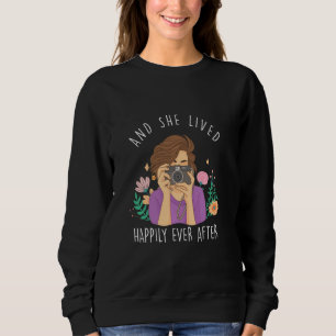 Photographer Photography Camera Lens Photo Shootin Sweatshirt