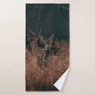 PHOTOGRAPHIE DE VIE SAUVAGE DE GRAY DEER ENTOURÉ P