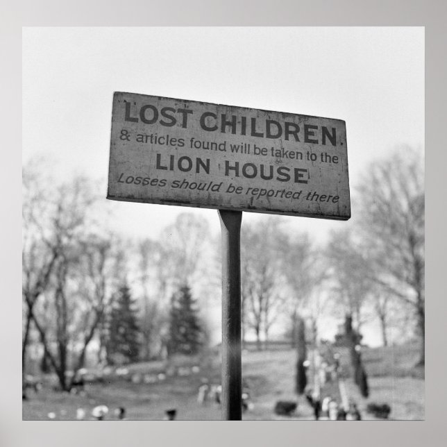 Pick Up Lost Children at the Lion House: 1943 Poster (Front)