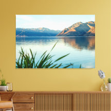 Picturesque View of Beautiful Lake Wanaka 