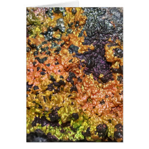 Pierres tombales rouillées du coucher de soleil