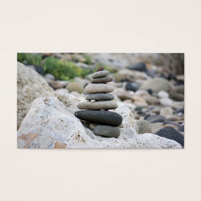 Pierres zen dans la plage d'Almeria (Devant)