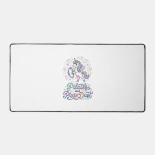 Pilates de licorne et poussière de fée sur fond bl