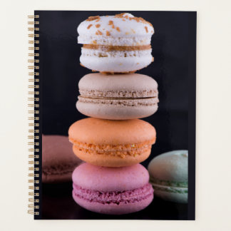 Pile coloré de macarons français