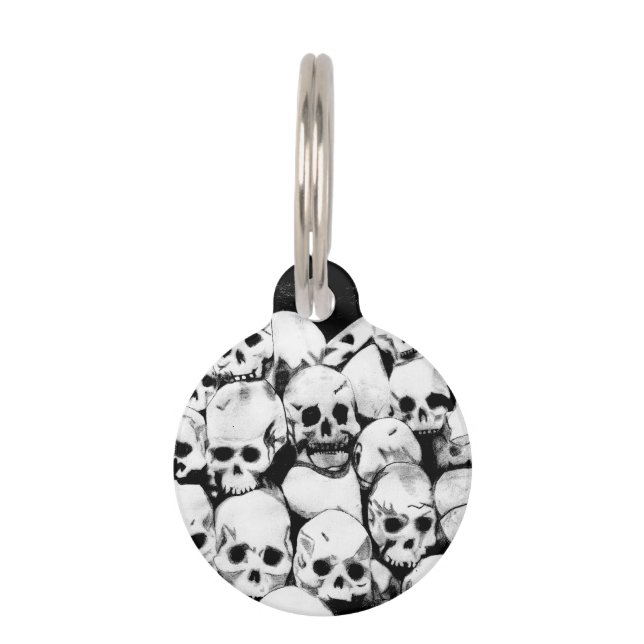 Pile-O-Skulls Pet Tag (Front)