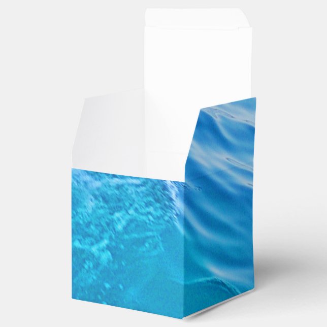 Pillow blue water wave favor box (Opened)