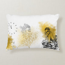 Pillows & Poufs gold
