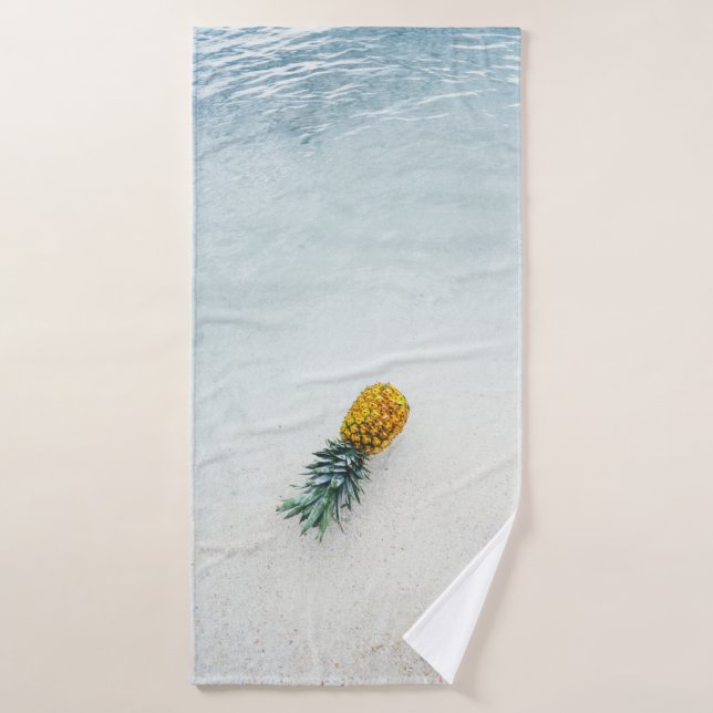 Pineapple on seashore bath towel (Bath Towel)