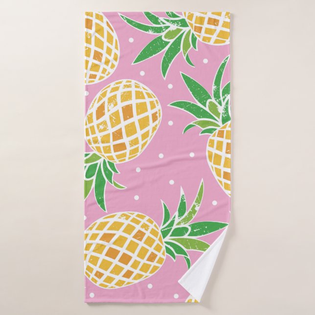 Pineapple Paradise: Tropical Pattern Bath Towel (Bath Towel)