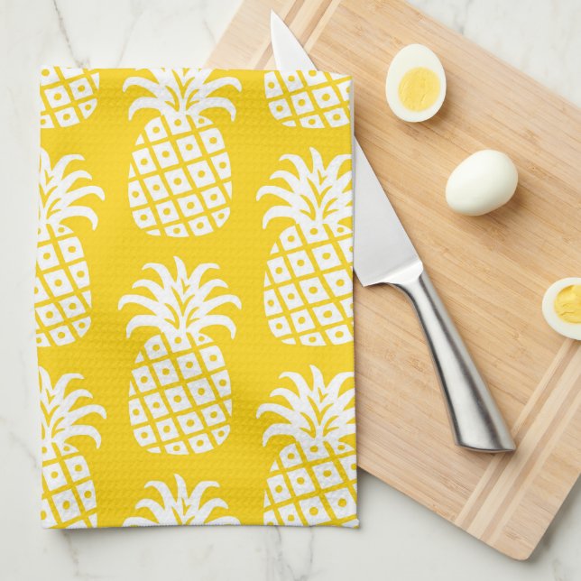 Pineapple Pattern Yellow & White Kitchen Towel (Quarter Fold)