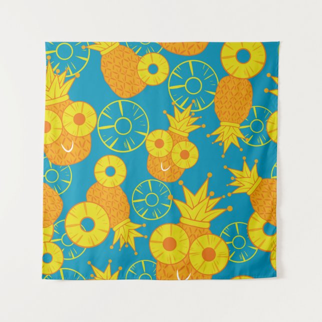 Pineapple Rings: Doodle Cartoon Vintage. Tapestry (Front)