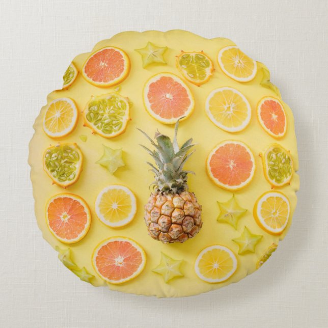 Pineapple surrounded by citrus fruits round pillow (Front)