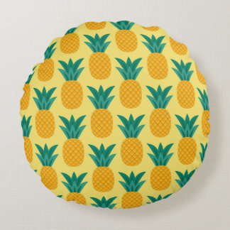 Pineapple Vintage: Fruitful Pattern Delight. Round Pillow