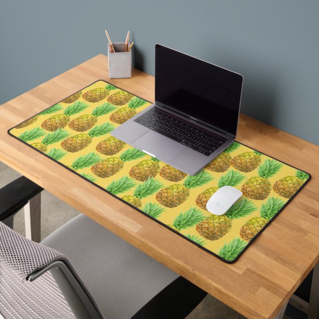 Pineapple watercolor pattern desk mat (Office 2)